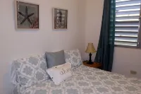 2 BR 2 Bath Walk to Beach and 3 Restaurants Bars by Blackeagle marina.