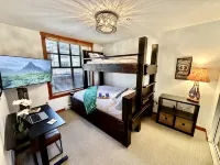 Mammoth Luxe Retreat - Private Steam Room & Massage Chair - piscine