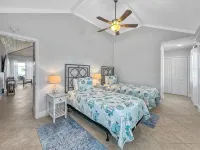 Golf Cart Included, Bimini Villa, Treasure Cay, Bahamas, 100 yards from beach - Alloggi