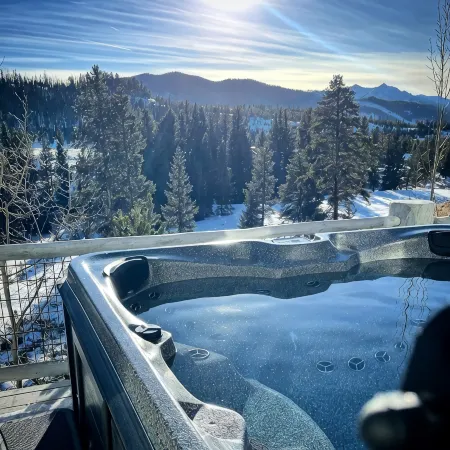 Luxury Keystone Riverfront House w/ Hot Tub, Mountain Views, Golf & Ski Access