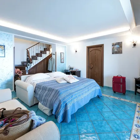 Casa NENNO with garden-solarium and beautiful view of the sea and the coast
