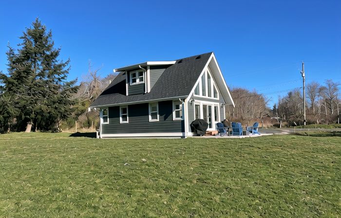 Elk Lodge in Sooke