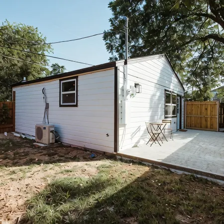 Adorable Studio - Private Patio - Dream Kitchen
