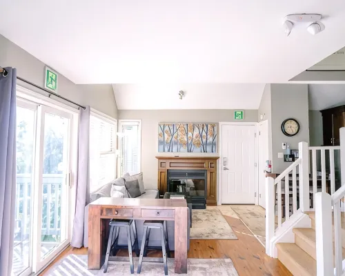 Hillside Blue Mtn Family Loft @ North Creek Resort Hotels near Craigleith Provincial Park