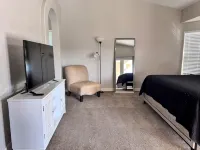 Spacious 5 bedroom home with pool and games. - 4-Sterne