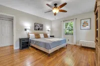 Charming 3/2 Midtown Home. Minutes from FSU. Fenced Backyard. Pet-Friendly. - 4-Star