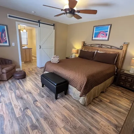 Lake Powell, Vermillion Cliffs & Golf Course VIEWS - Oh My!!