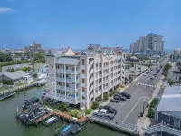 3-bedroom family-friendly condo with WiFi & swimming pool in adorable Ocean City - 4 ดาว