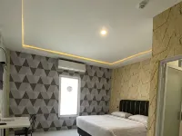 Miko Rooms & Capsules Hotel Hotels in Waru