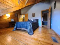 Comfy, Family Friendly, Cabin - Hot Tub, Fishing, Hiking, Wildlife Great Views! - Hytter