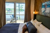 Lake Martin Luxury - The BEST Group Lake House! -- 6 Bedrooms -- Arcade -- Dock - キッチン