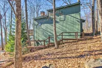 Cozy Wintergreen Ski Chalet -Hot Tub-Walk to Slopes & Family Friendly! - 4-Star