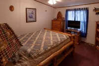3 Bedroom Cottage with Lake Views - 3-Star