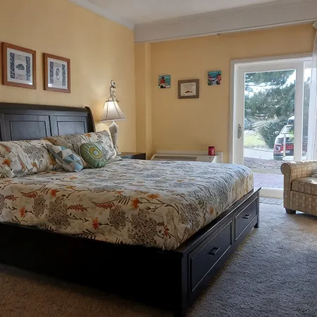 Hatteras 1 Bedroom Condo with Pool  Best Beaches are at the End!!!  Ground Floor