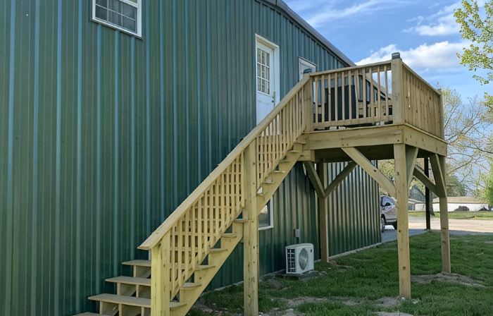 New lake view rental on Wolfcreek with boat ramp and lake access across the road