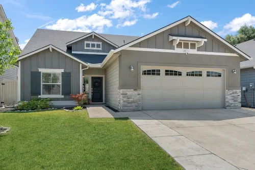 Comfy “Idahome” just minutes from downtown Eagle. A perfect 3BR family gem! - Wifi