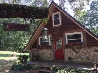 Fairytale cottage in Chickamauga, GA - balcony