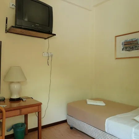 Pristine Hotel