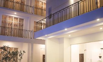 The Suite 262
