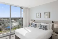 Oaks Glenelg Liberty Suites - Beach
