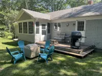Moody Beach is only a 1/2 mi walk away! Located in a Quiet Neighborhood. - 4-Star