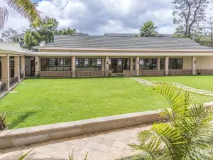 Three Steers Hotel