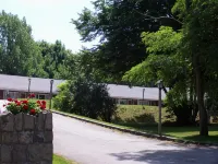 Highbrook Motel - Motels