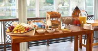 The Boathouse Inn & Riverside Rooms - breakfast