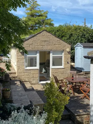 Peaceful Studio, Quirky and Unique in a Large Garden. Near Beaches,Golf Courses. - 3-Sterne