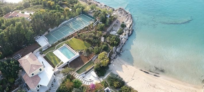 Luxury Beachfront Villa Aria - Pool, Tennis, Sunset Views & Seaside Adventures!! Hotels in Ermionida