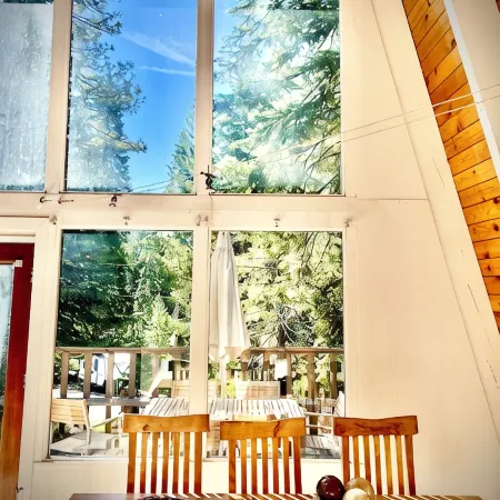 Modern and Private A-frame Near the Lake