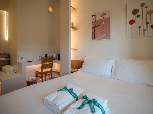 Isabella Boutique Rooms — Libeccio Balcony Room -  Appartamenti vacanze