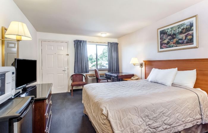 Econo Lodge Edmonds North Seattle