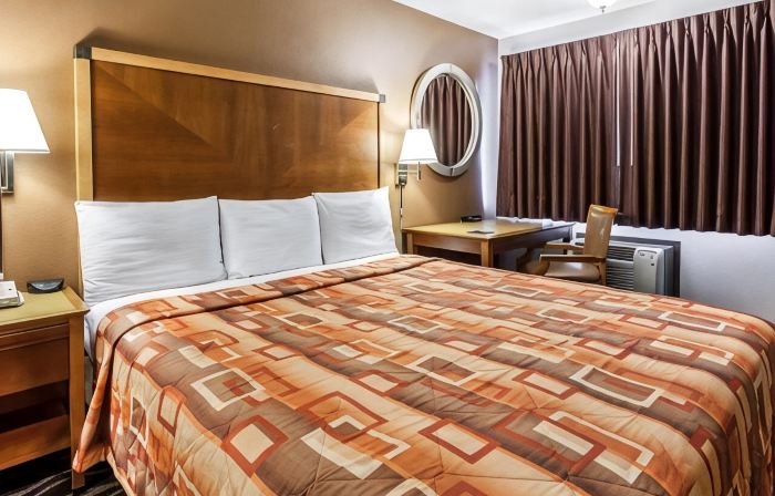 Econo Lodge Ellensburg Near University
