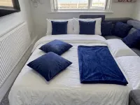 Stunning Sea View Flat on The Leas – Panoramic Estuary Sunsets, Steps to Beach - 3 stelle