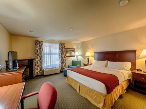 Triple Play Resort Hotel & Suites