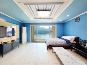 Tongyeong Sea Star Pension