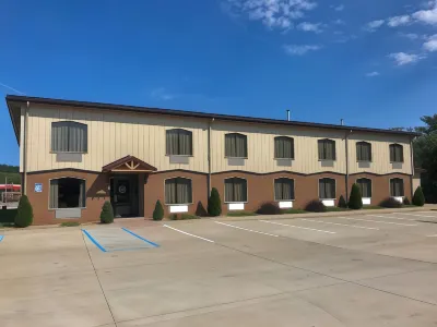McCoy's Inn Hotels in Ripley