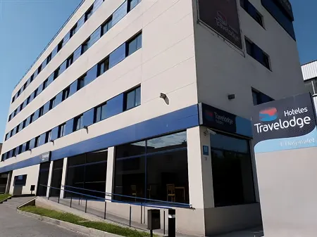 Travelodge Barcelona Fira Отели рядом с достопримечательностью «Порт- Олимпик»