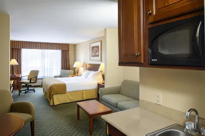 Holiday Inn Express & Suites Chester-Monroe-Goshen Các khách sạn ở Warwick