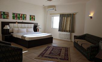 Olive Branch Hotel - Housity