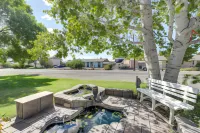 Serene Clifton Retreat with Hot Tub and Fire Pit! - Wifi