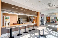 B&B Hotel Orly Rungis Aéroport 2 étoiles Hotels in Fresnes