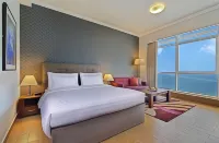 The Curve Hotel