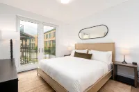 Locale Menlo Park Hotels near Sand Hill Road