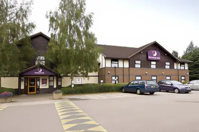 Premier Inn Solihull (Hockley Heath, M42) Các khách sạn ở Knowle