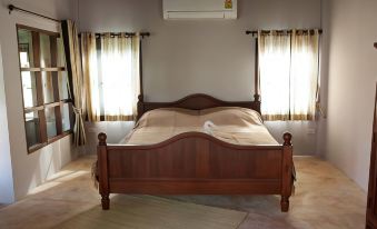 Chiangmai Royal Creek Hotel