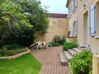 La Maison Coco à 8Min de Disneyland Paris Hotels in Montévrain