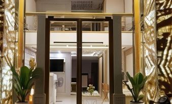 Ruby Hotel