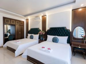 Royal Hotel Sài Đồng - Long Biên